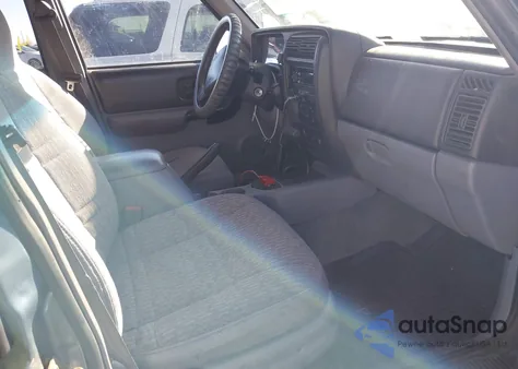 1998 Jeep Cherokee Classic/Sport из США, поврежденный, VIN 1J4FJ68S3WL204504